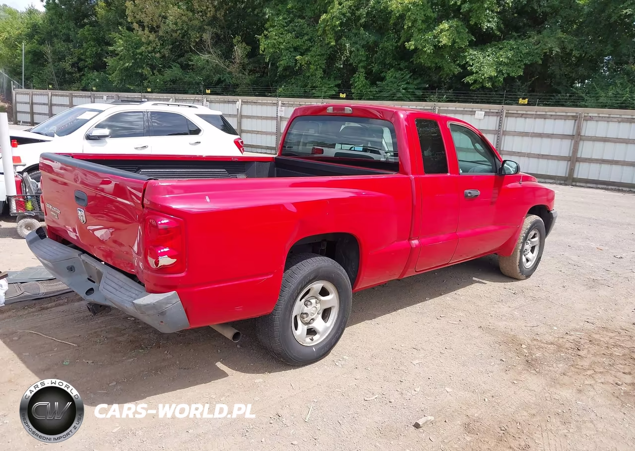 2005 Dodge Dakota St VIN:1D7HE22KX5S126804 - 4