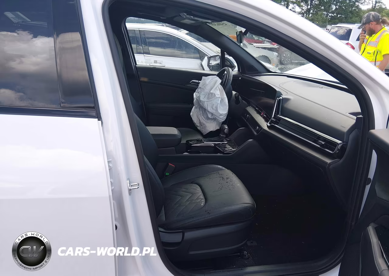 2025 Kia Sportage X-Pro VIN:5XYK7CDF0SG284733 - 5