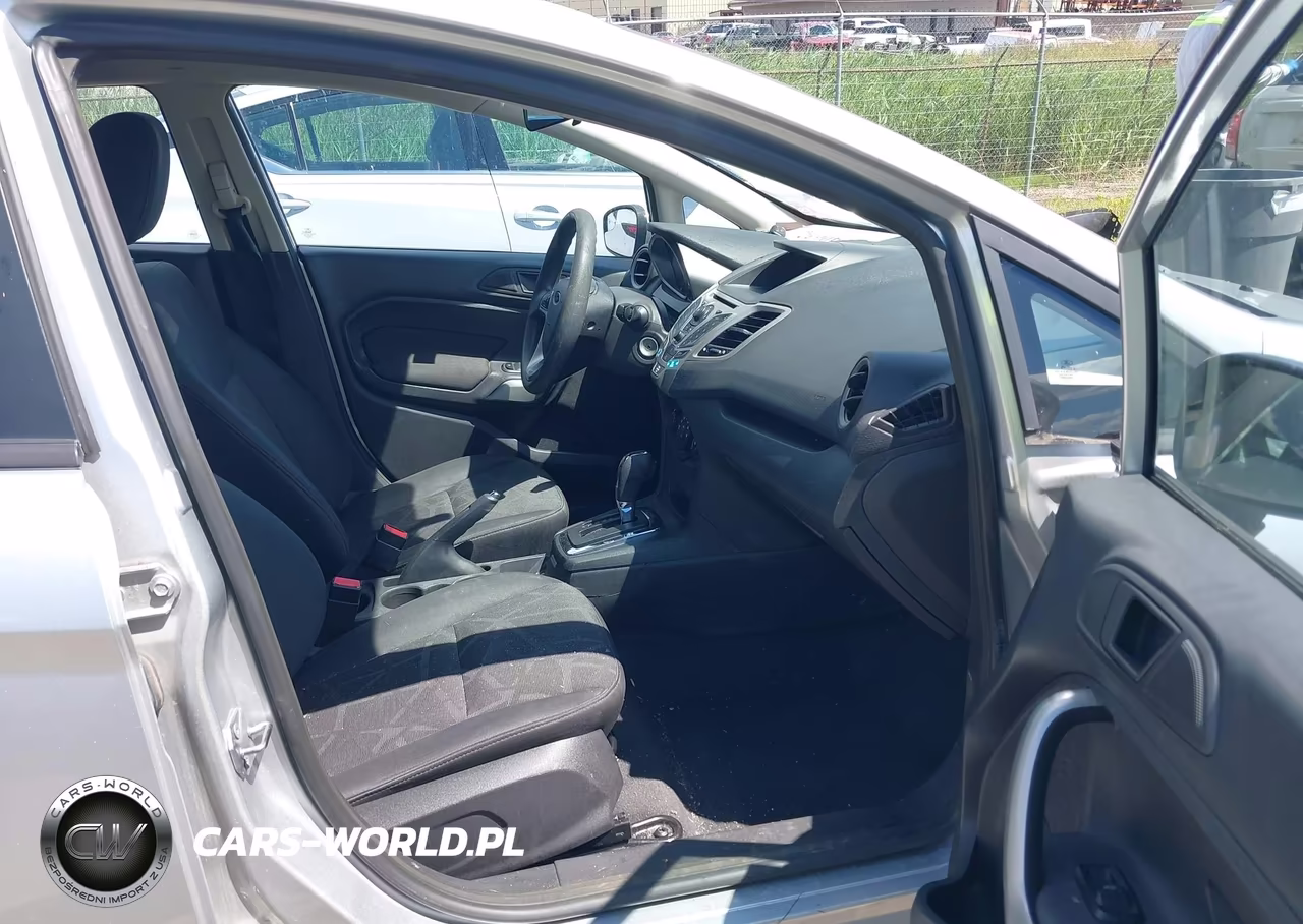 2011 Ford Fiesta Se VIN:3FADP4BJ9BM238767 - 5
