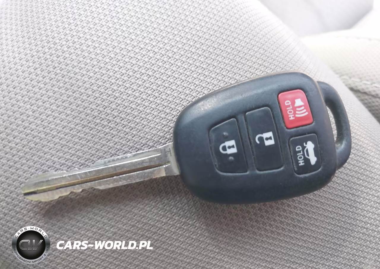 2015 Toyota Corolla Le VIN:2T1BURHE6FC476320 - 11
