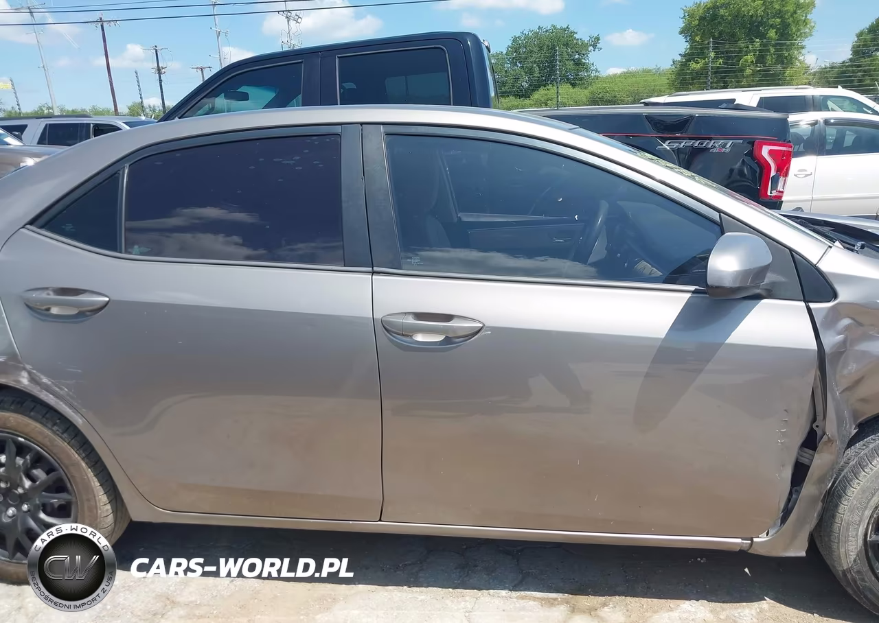 2015 Toyota Corolla Le VIN:2T1BURHE6FC476320 - 14