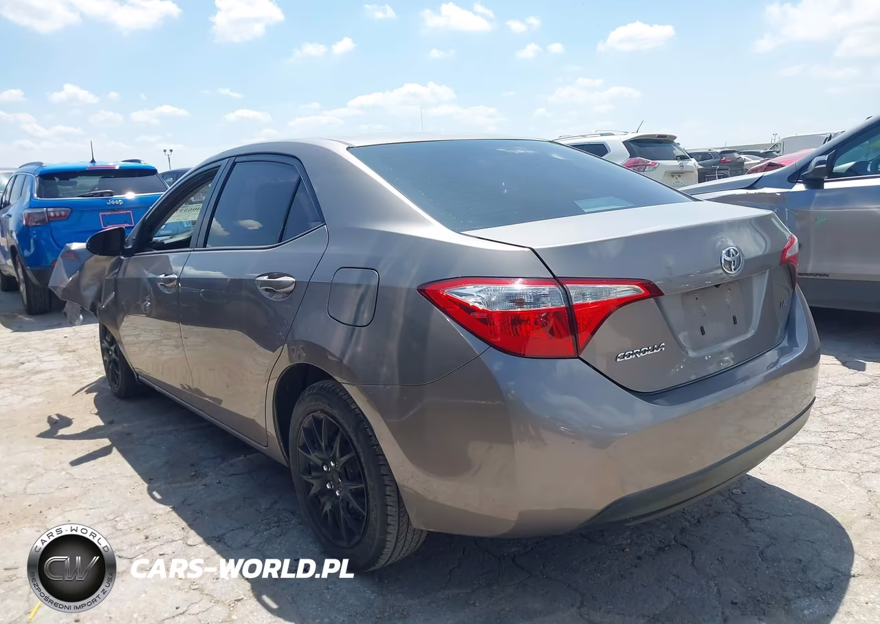 2015 Toyota Corolla Le VIN:2T1BURHE6FC476320 - 3