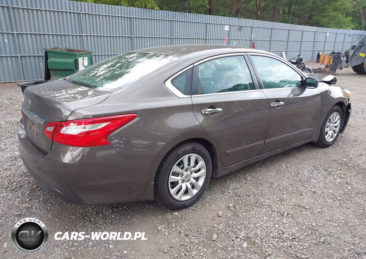 2016 Nissan Altima 2.5 S VIN:1N4AL3APXGC278928 - 4