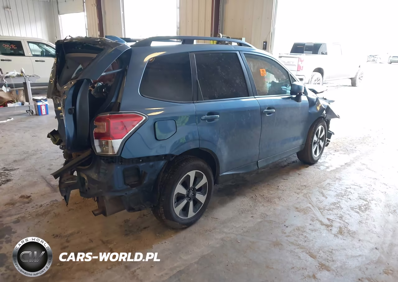 2017 Subaru Forester 2.5I Premium VIN:JF2SJAEC2HH518527 - 4