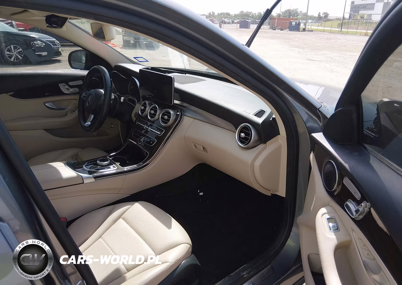 2017 Mercedes-Benz C 300 VIN:55SWF4JB3HU211141 - 5