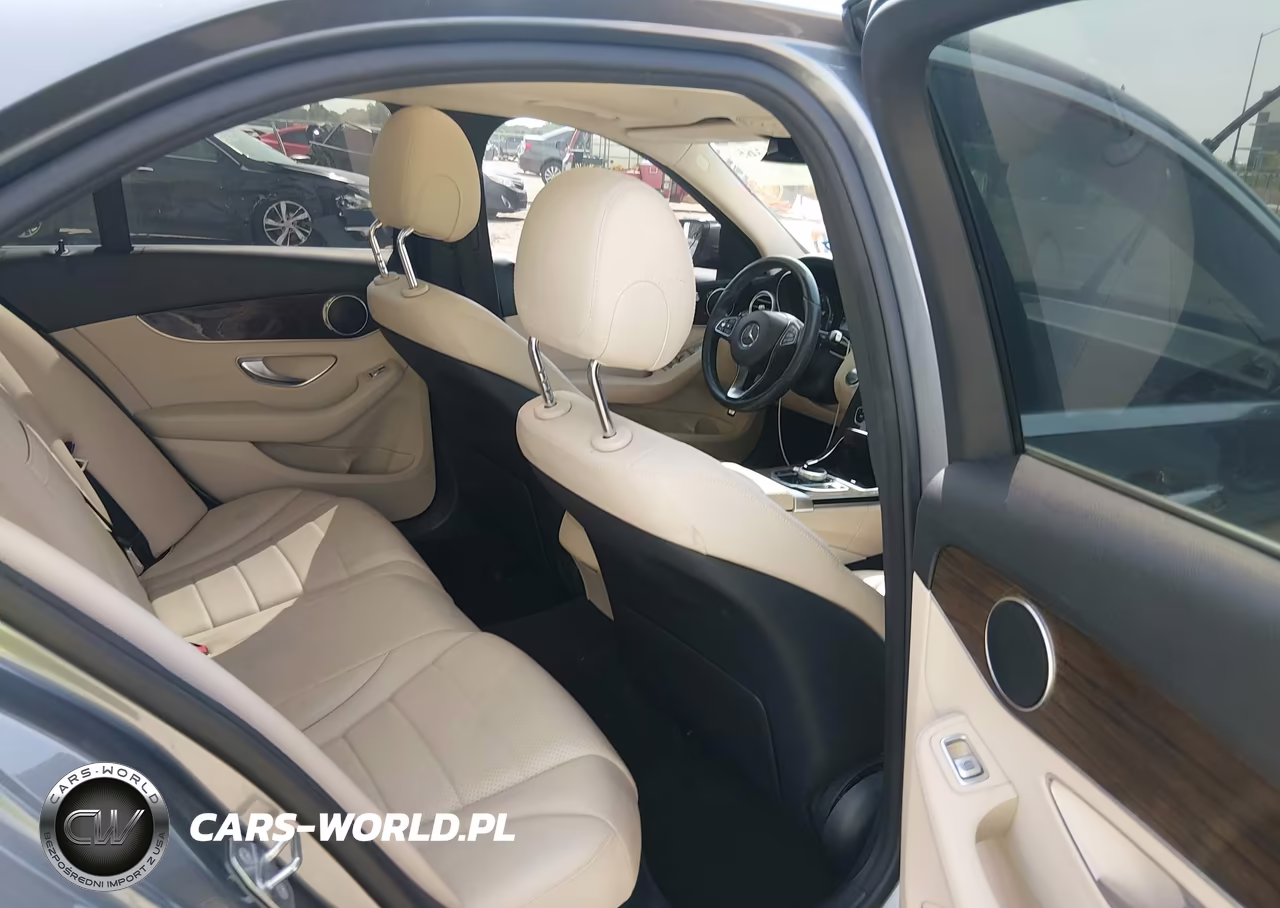2017 Mercedes-Benz C 300 VIN:55SWF4JB3HU211141 - 8