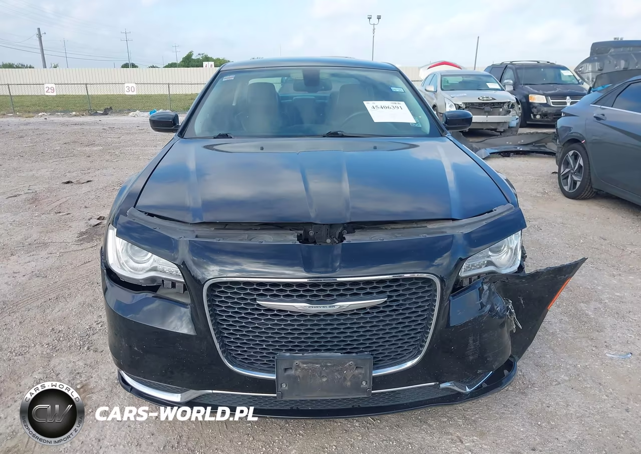 2015 Chrysler 300 Limited VIN:2C3CCAAG2FH849271 - 12