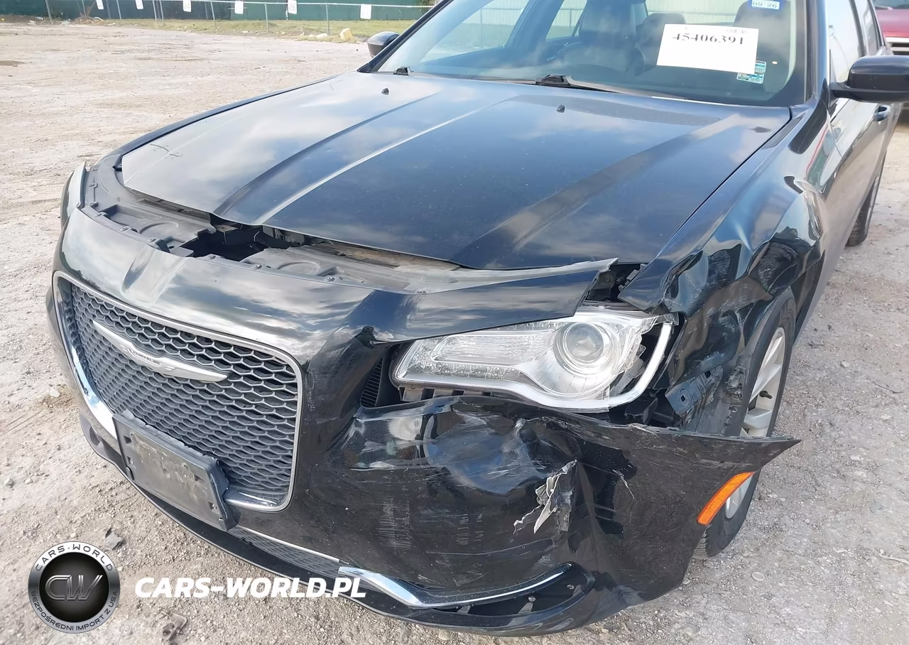 2015 Chrysler 300 Limited VIN:2C3CCAAG2FH849271 - 6