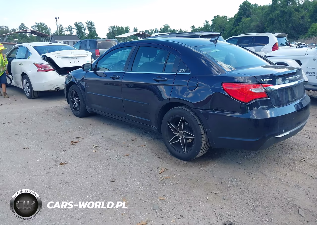 2011 Chrysler 200 Lx VIN:1C3BC4FB2BN557910 - 3