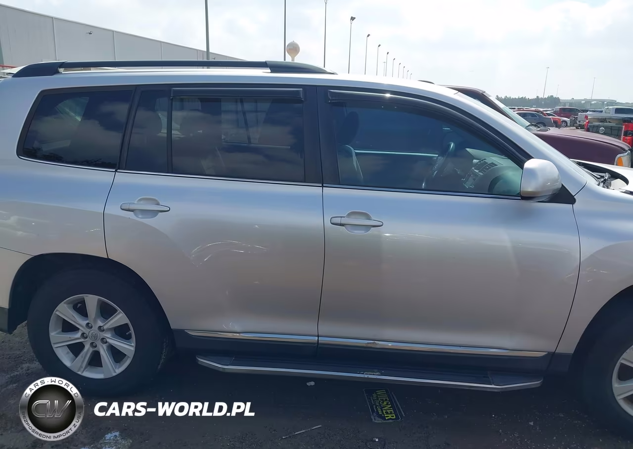 2013 Toyota Highlander Base Plus V6 VIN:5TDZK3EH7DS140180 - 13