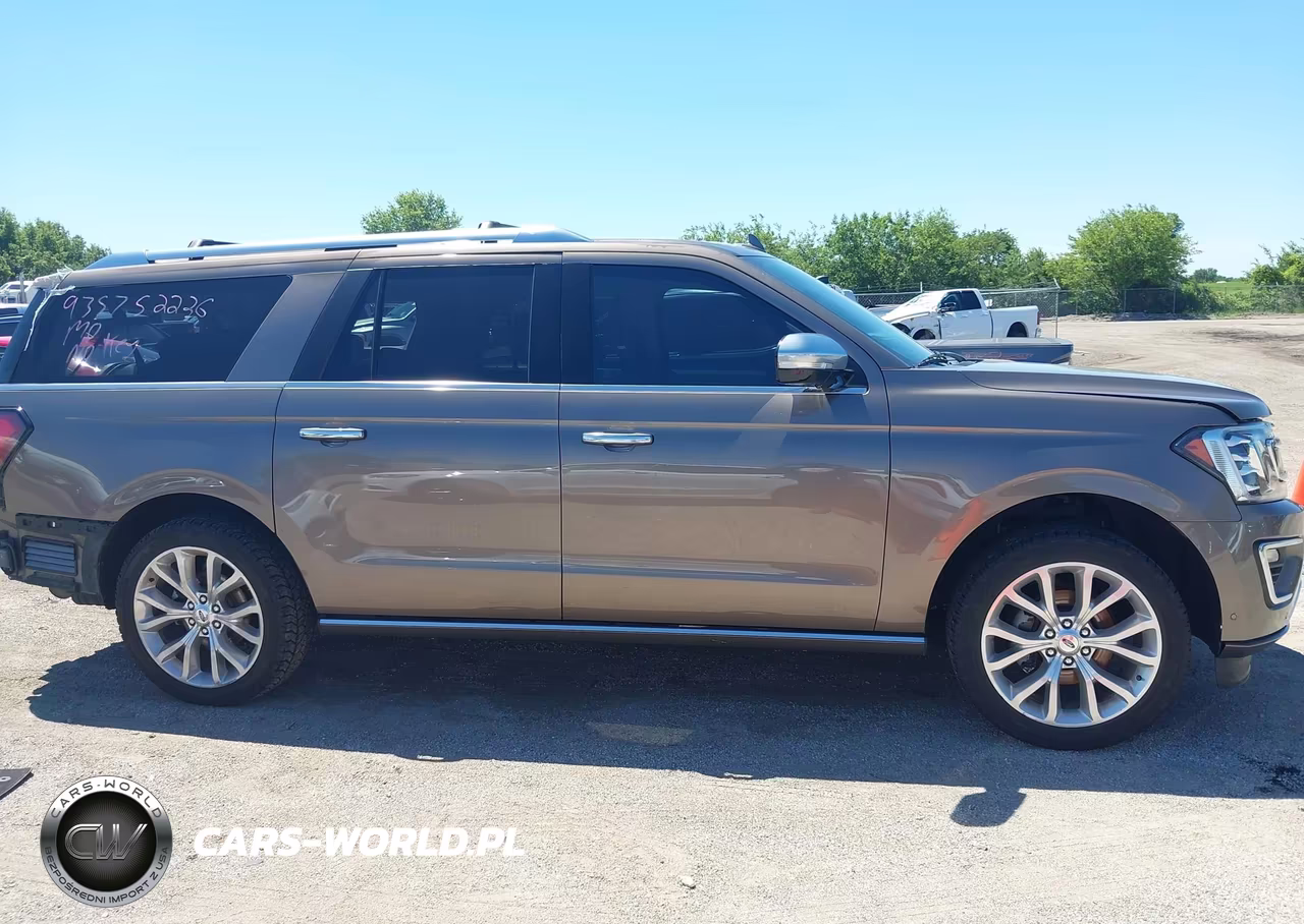 2018 Ford Expedition Max Platinum VIN:1FMJK1LT2JEA13889 - 13