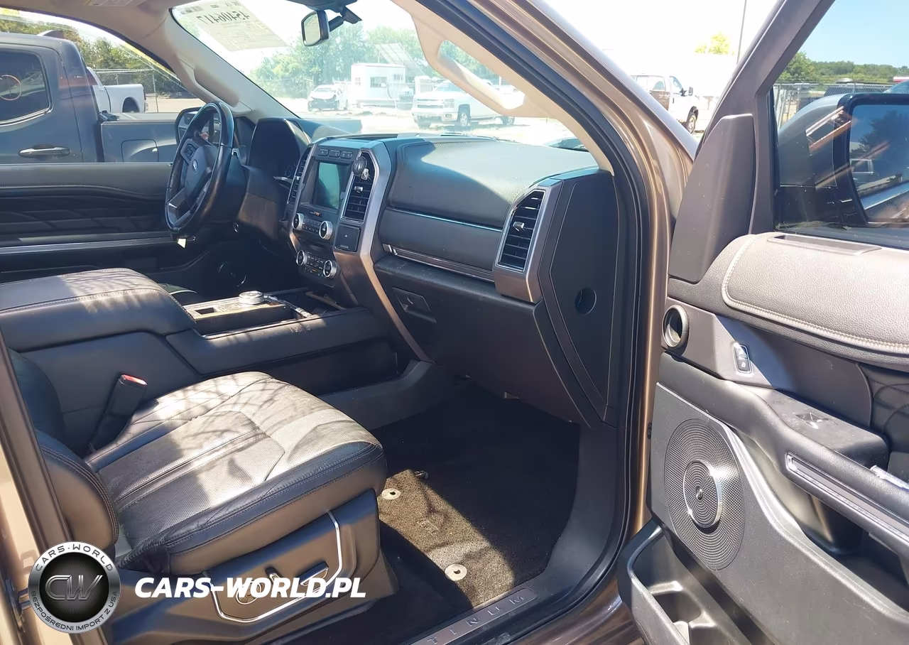 2018 Ford Expedition Max Platinum VIN:1FMJK1LT2JEA13889 - 5