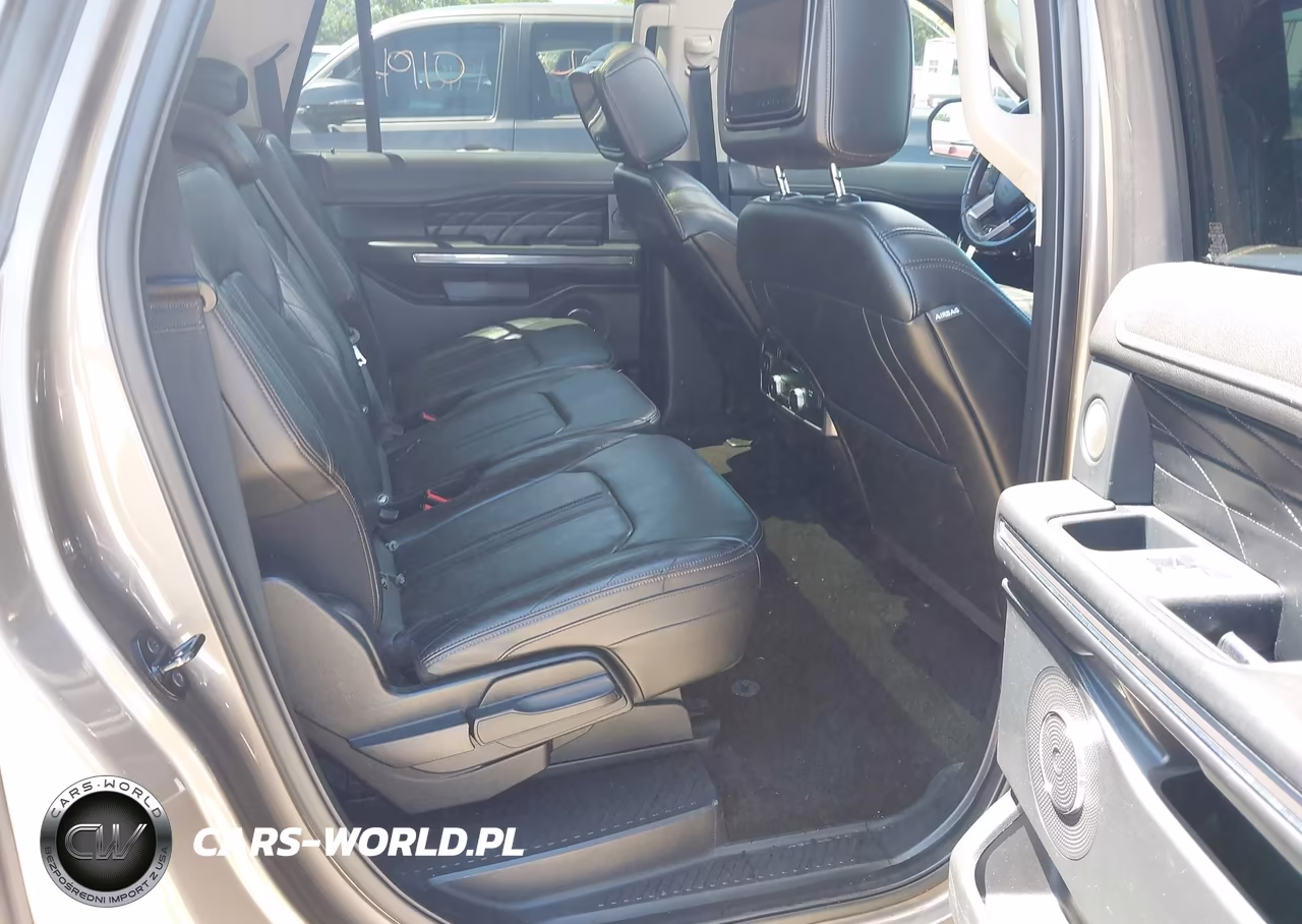 2018 Ford Expedition Max Platinum VIN:1FMJK1LT2JEA13889 - 8