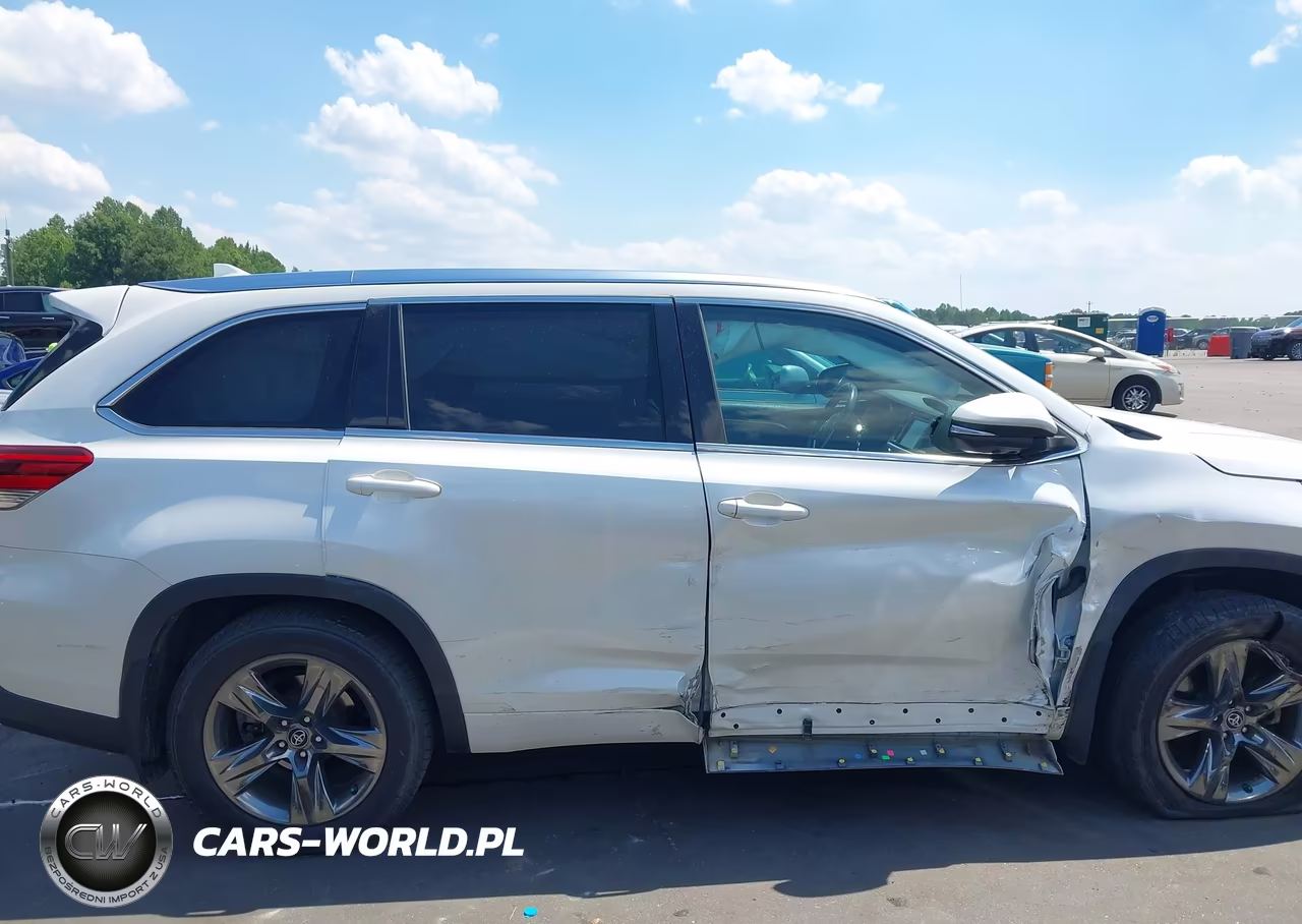 2017 Toyota Highlander Limited Platinum VIN:5TDDZRFH6HS463830 - 13
