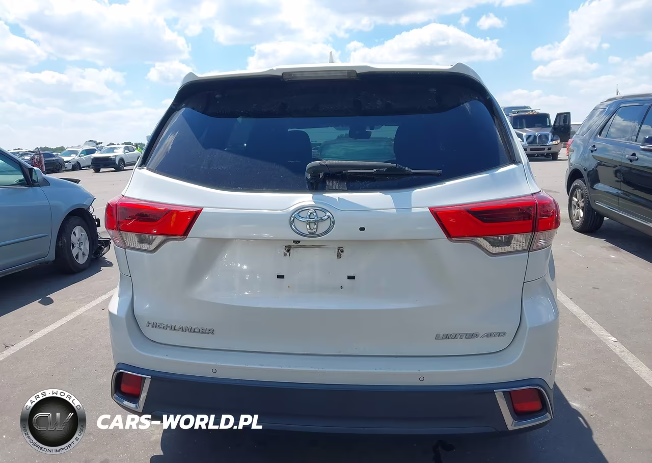 2017 Toyota Highlander Limited Platinum VIN:5TDDZRFH6HS463830 - 16