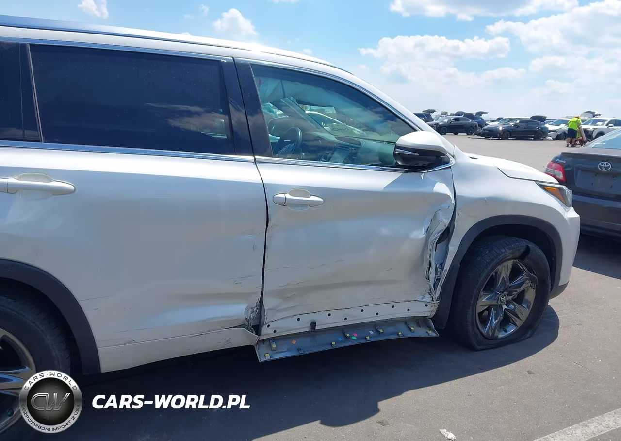 2017 Toyota Highlander Limited Platinum VIN:5TDDZRFH6HS463830 - 6