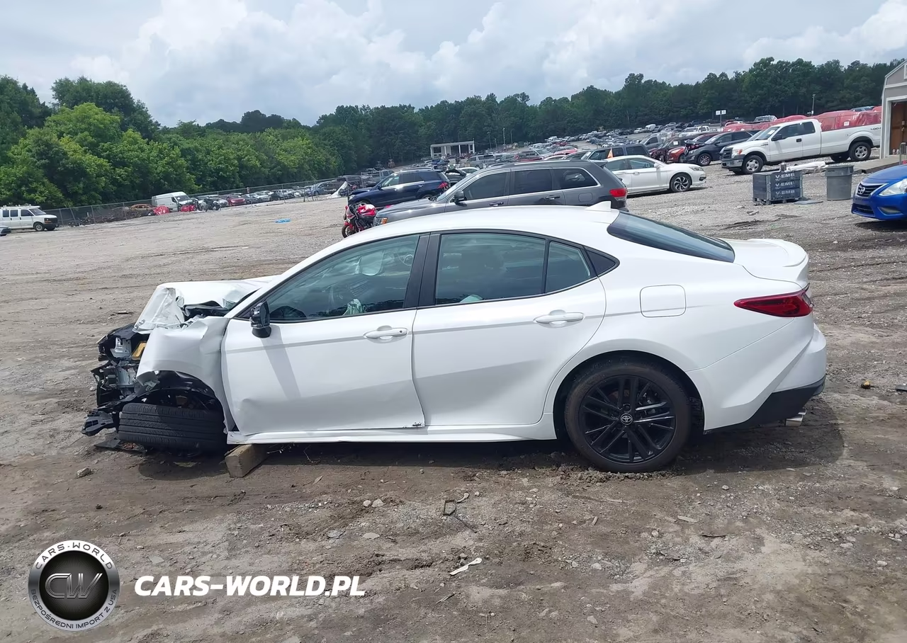 2026 Toyota Camry Se VIN:4T1DAACKXTU721243 - 14