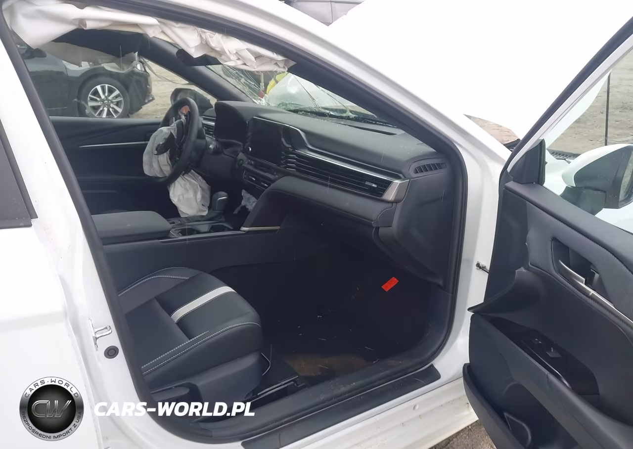2026 Toyota Camry Se VIN:4T1DAACKXTU721243 - 5