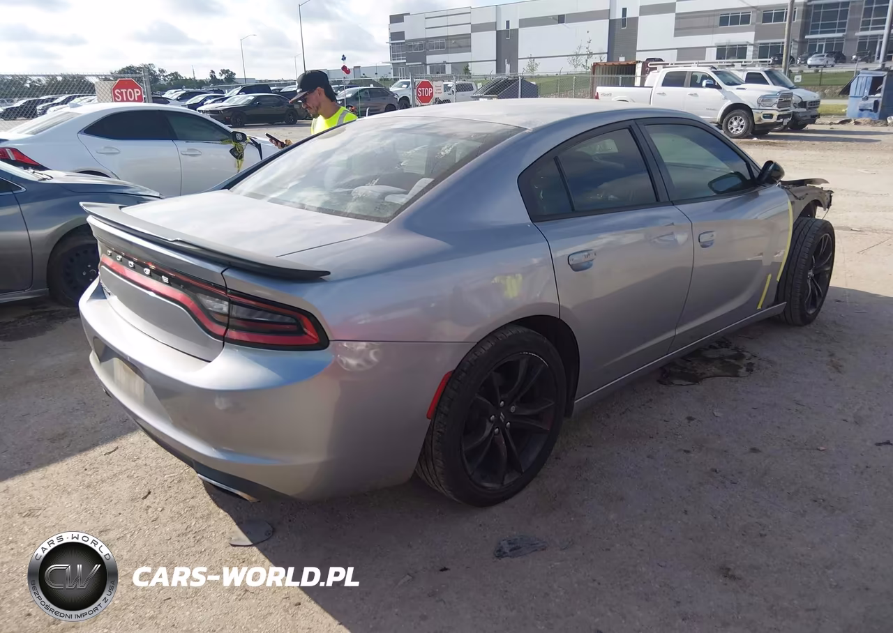 2017 Dodge Charger Se Rwd VIN:2C3CDXBG5HH557048 - 4