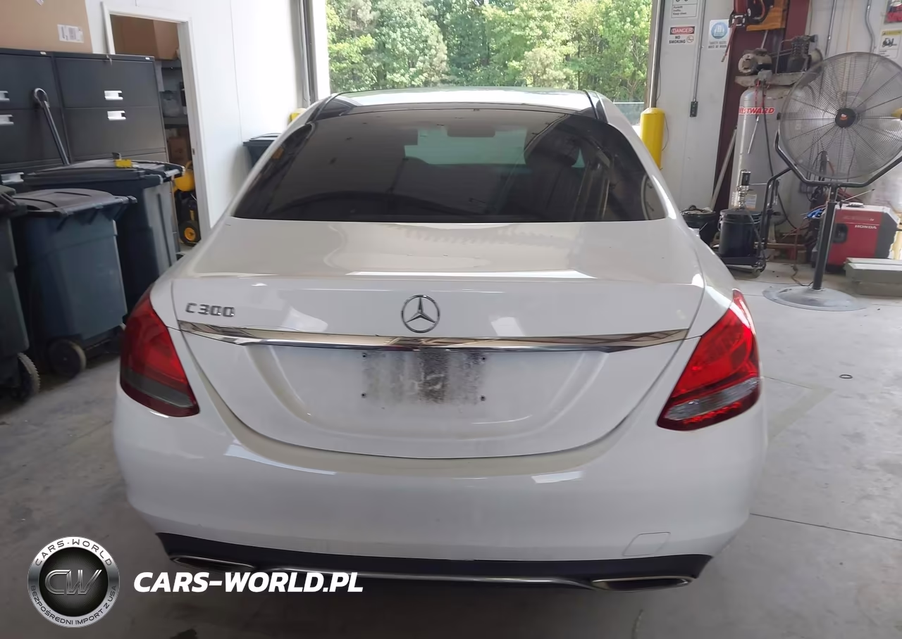 2018 Mercedes-Benz C 300 VIN:55SWF4JBXJU270340 - 16