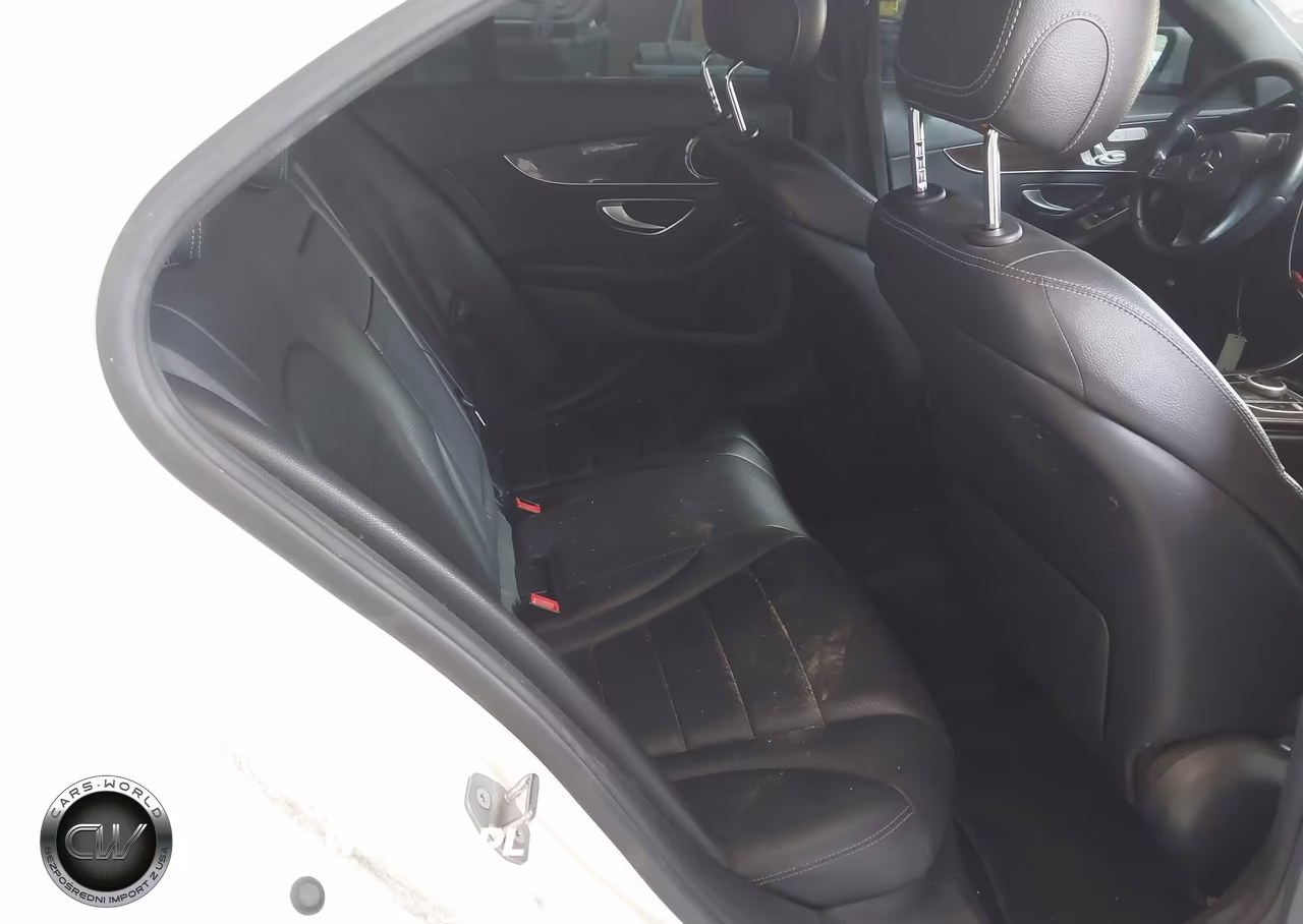 2018 Mercedes-Benz C 300 VIN:55SWF4JBXJU270340 - 8