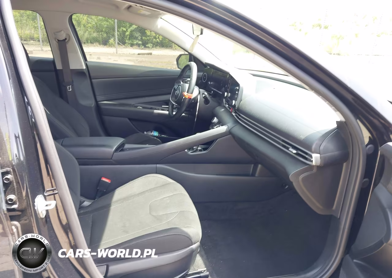 2021 Hyundai Elantra Sel VIN:5NPLS4AG6MH017100 - 5