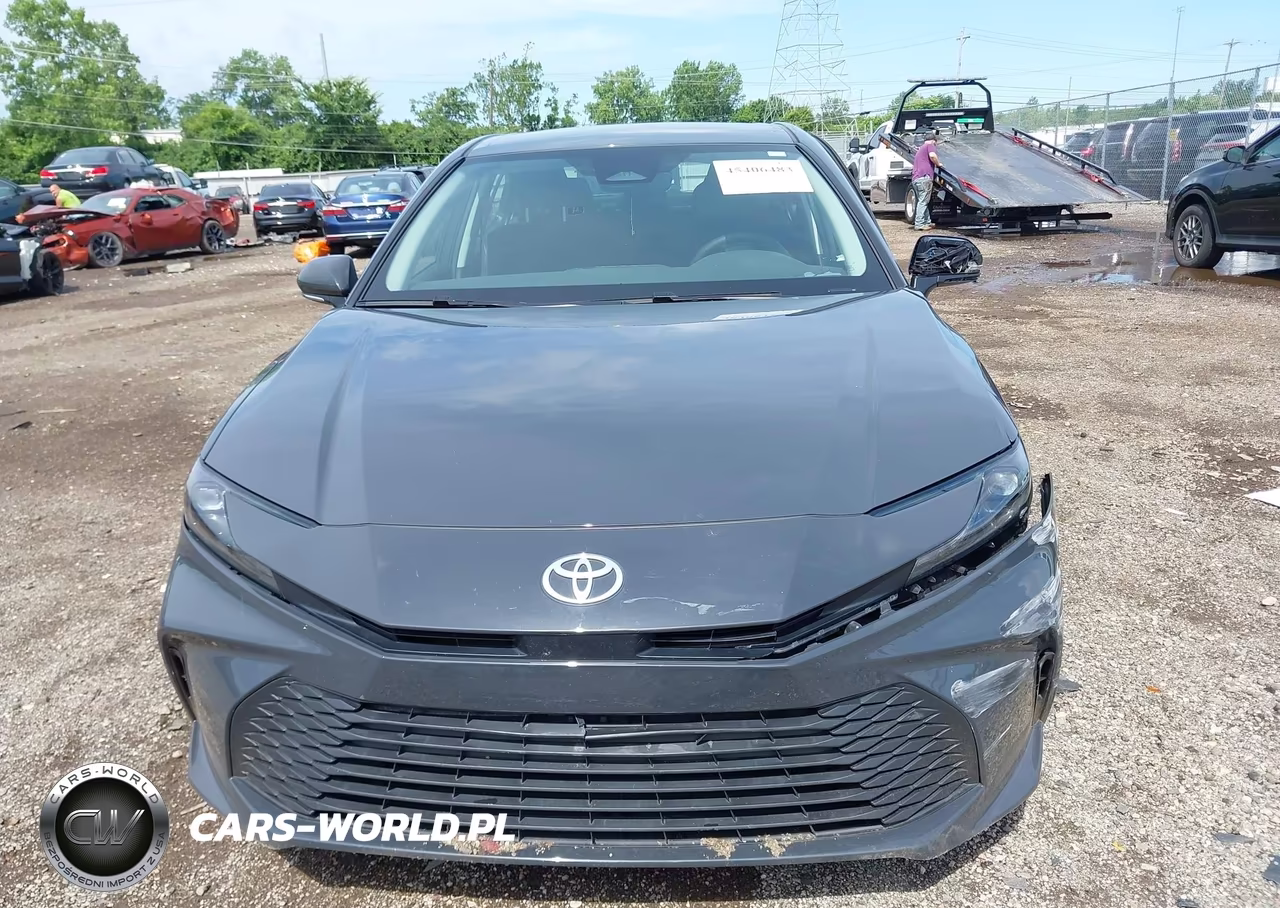 2026 Toyota Camry Le VIN:4T1DAACK6TU659890 - 13