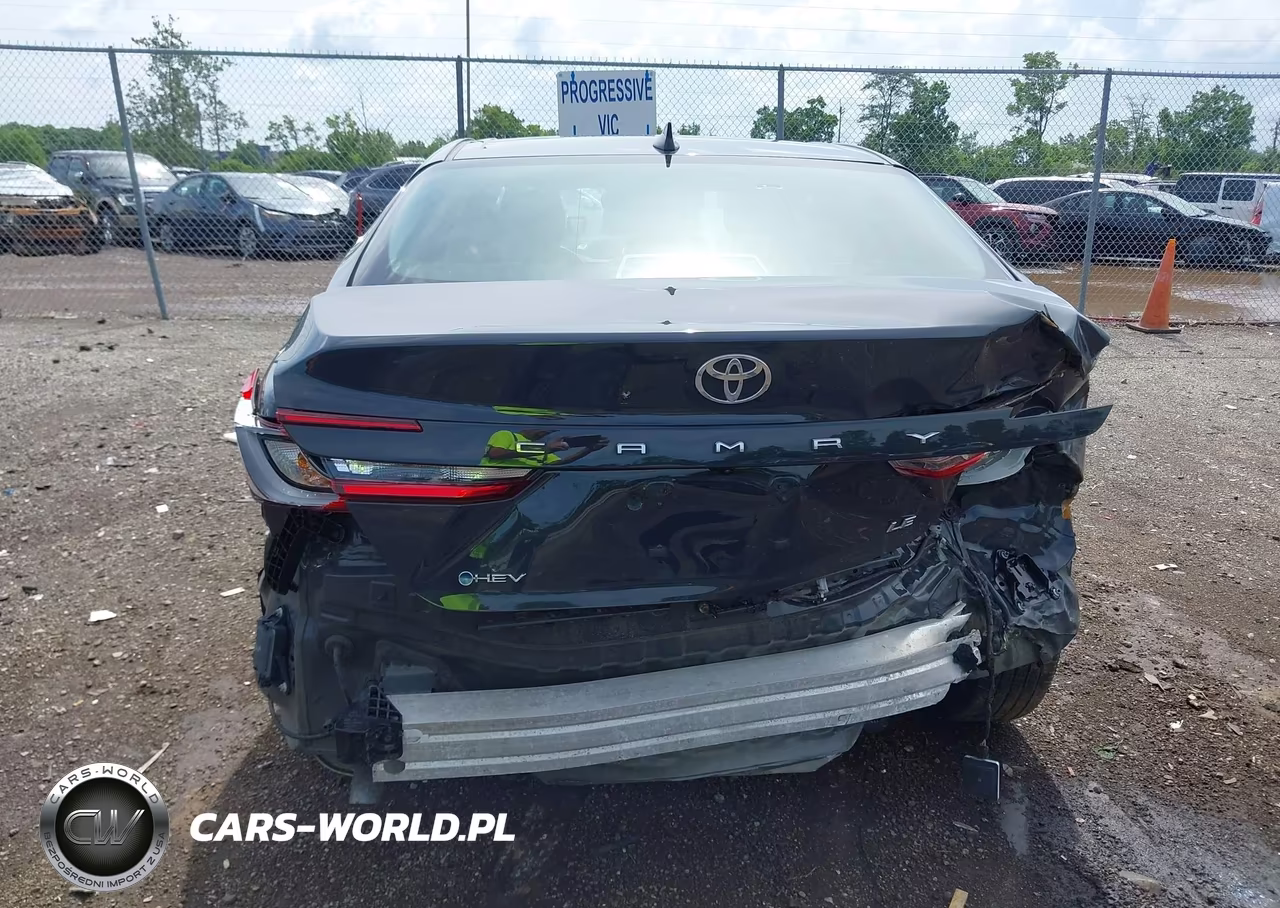 2026 Toyota Camry Le VIN:4T1DAACK6TU659890 - 17