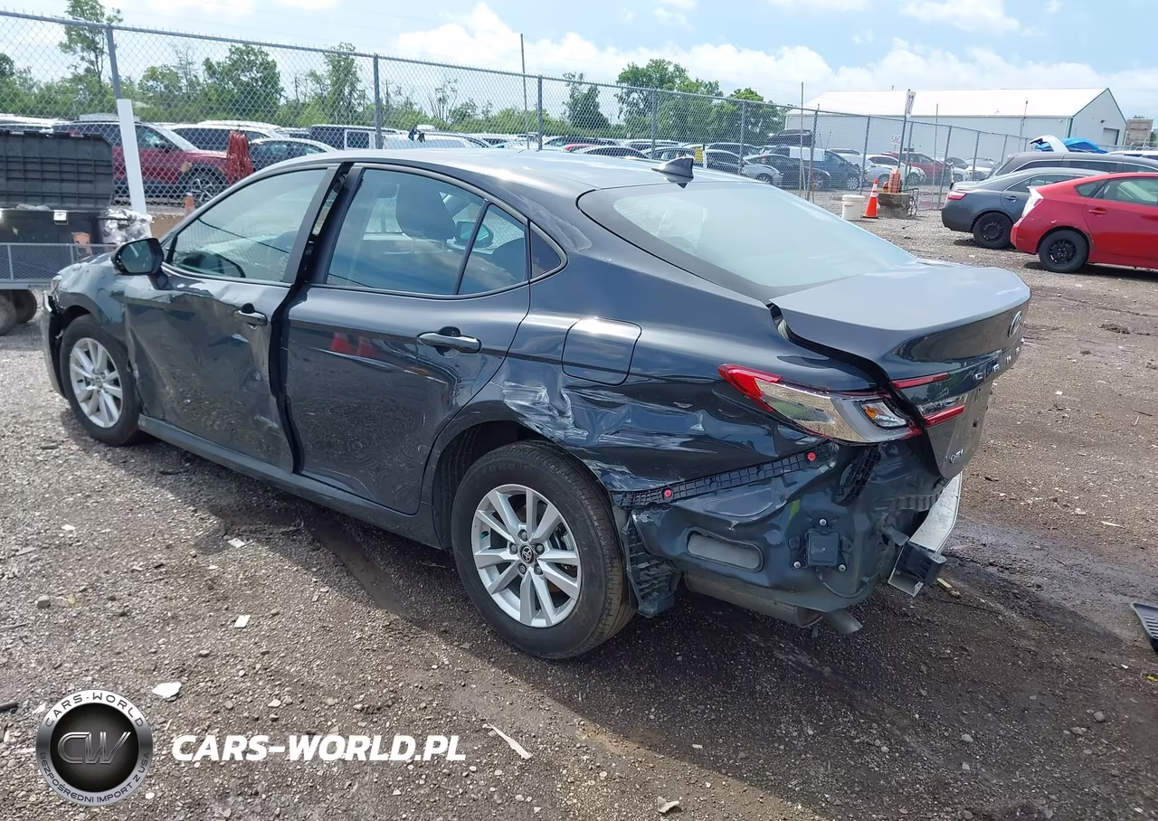 2026 Toyota Camry Le VIN:4T1DAACK6TU659890 - 3