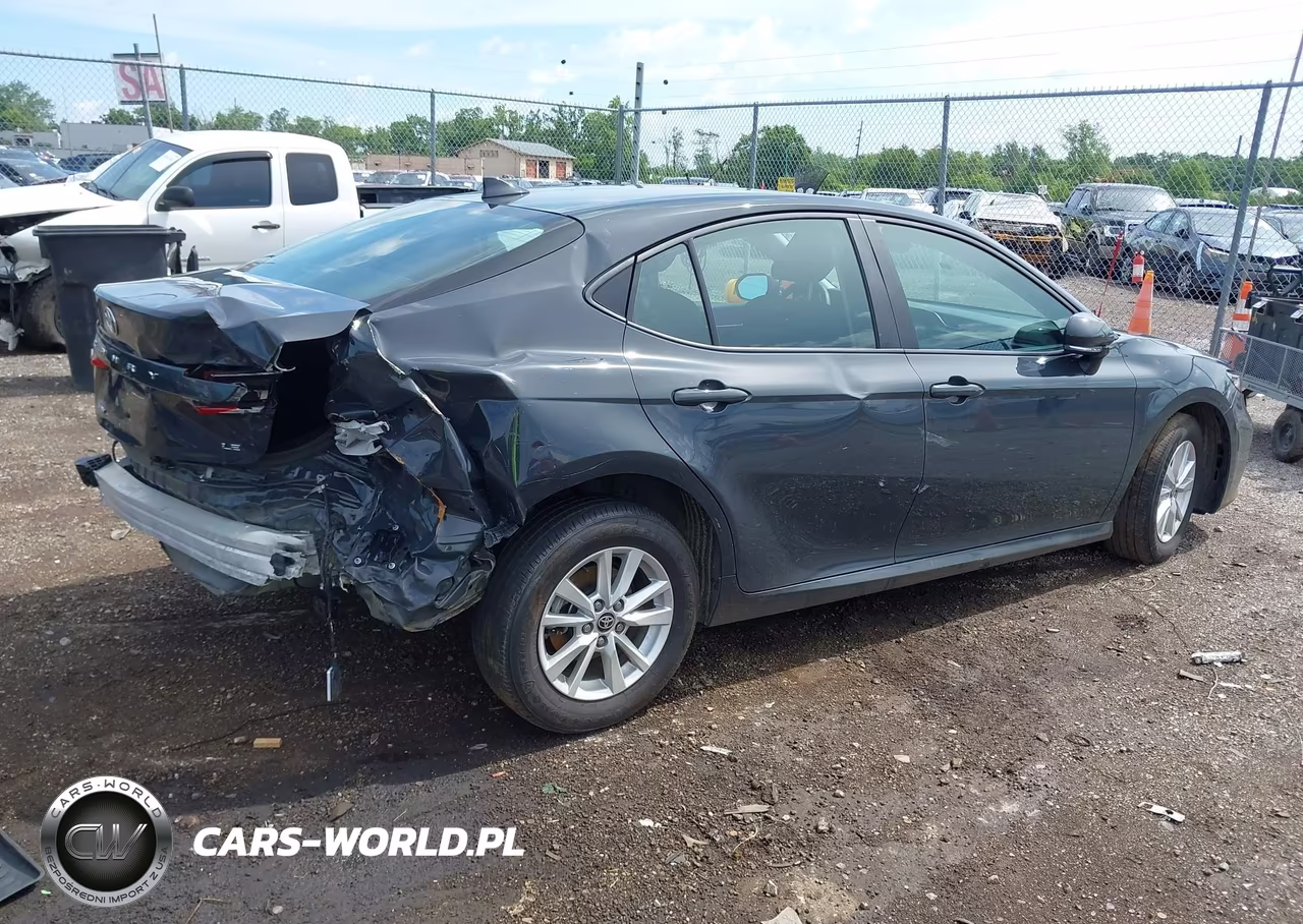 2026 Toyota Camry Le VIN:4T1DAACK6TU659890 - 4