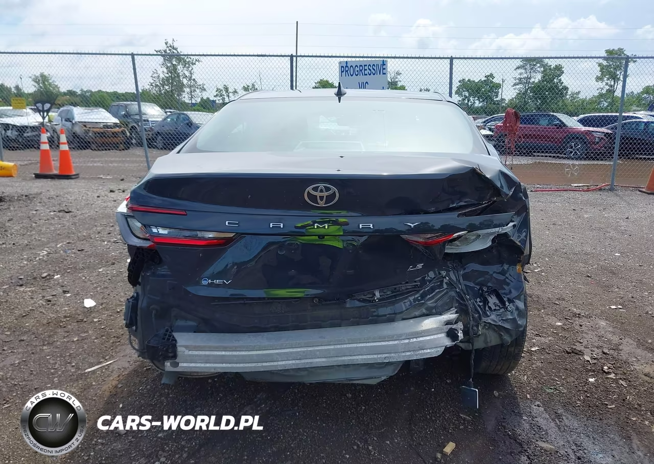2026 Toyota Camry Le VIN:4T1DAACK6TU659890 - 6