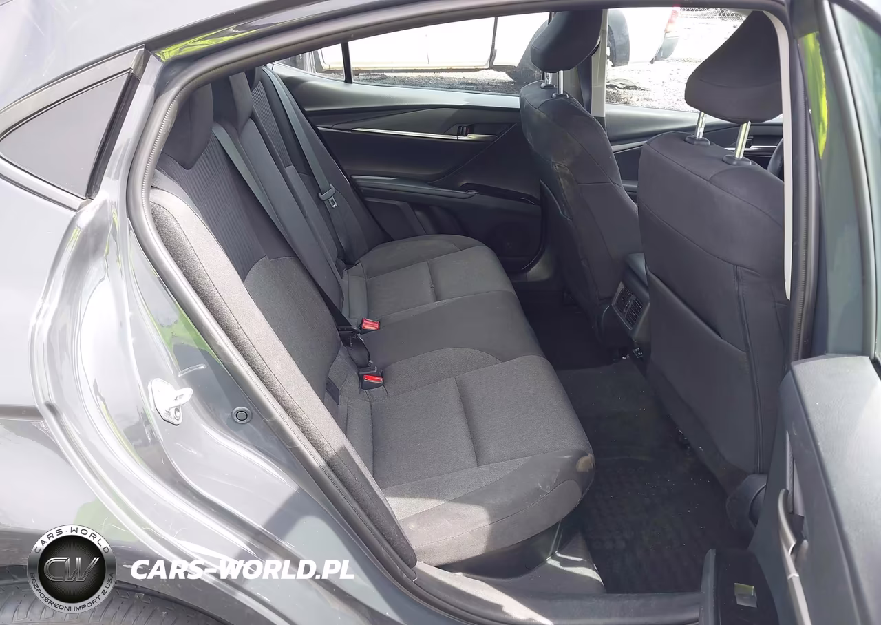 2026 Toyota Camry Le VIN:4T1DAACK6TU659890 - 8
