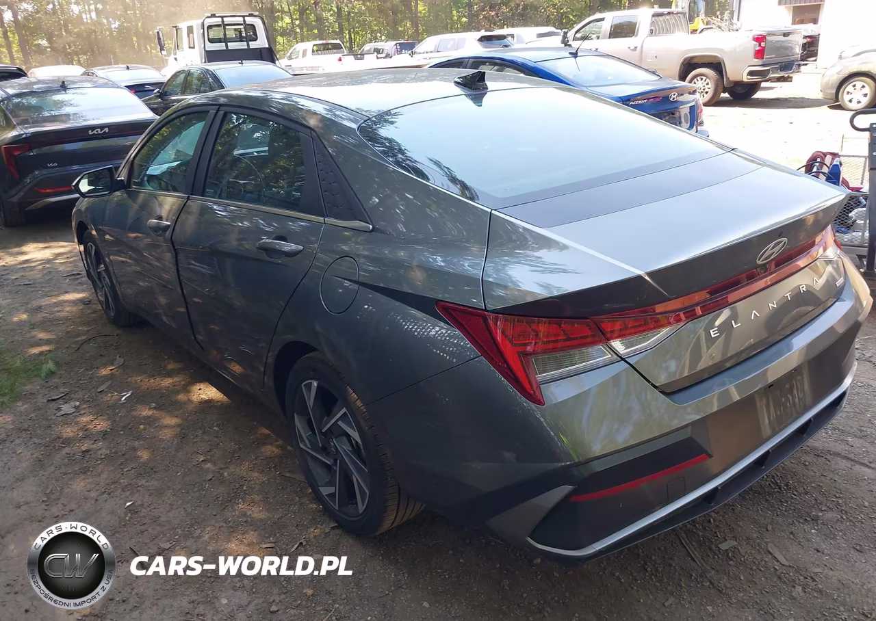 2025 Hyundai Elantra Hybrid Limited VIN:KMHLN4DJ7SU165642 - 3