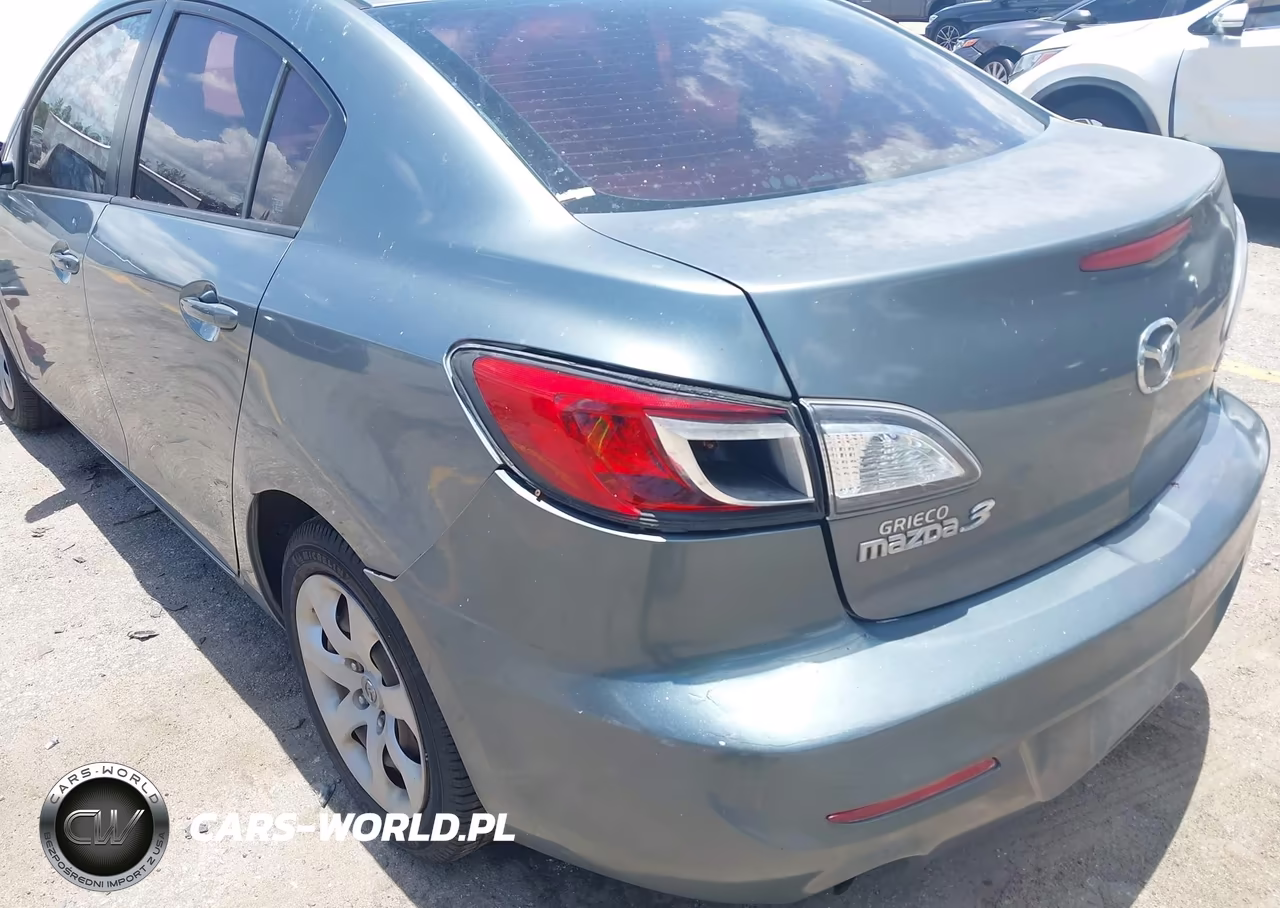 2013 Mazda Mazda3 I Sport VIN:JM1BL1U70D1705748 - 6