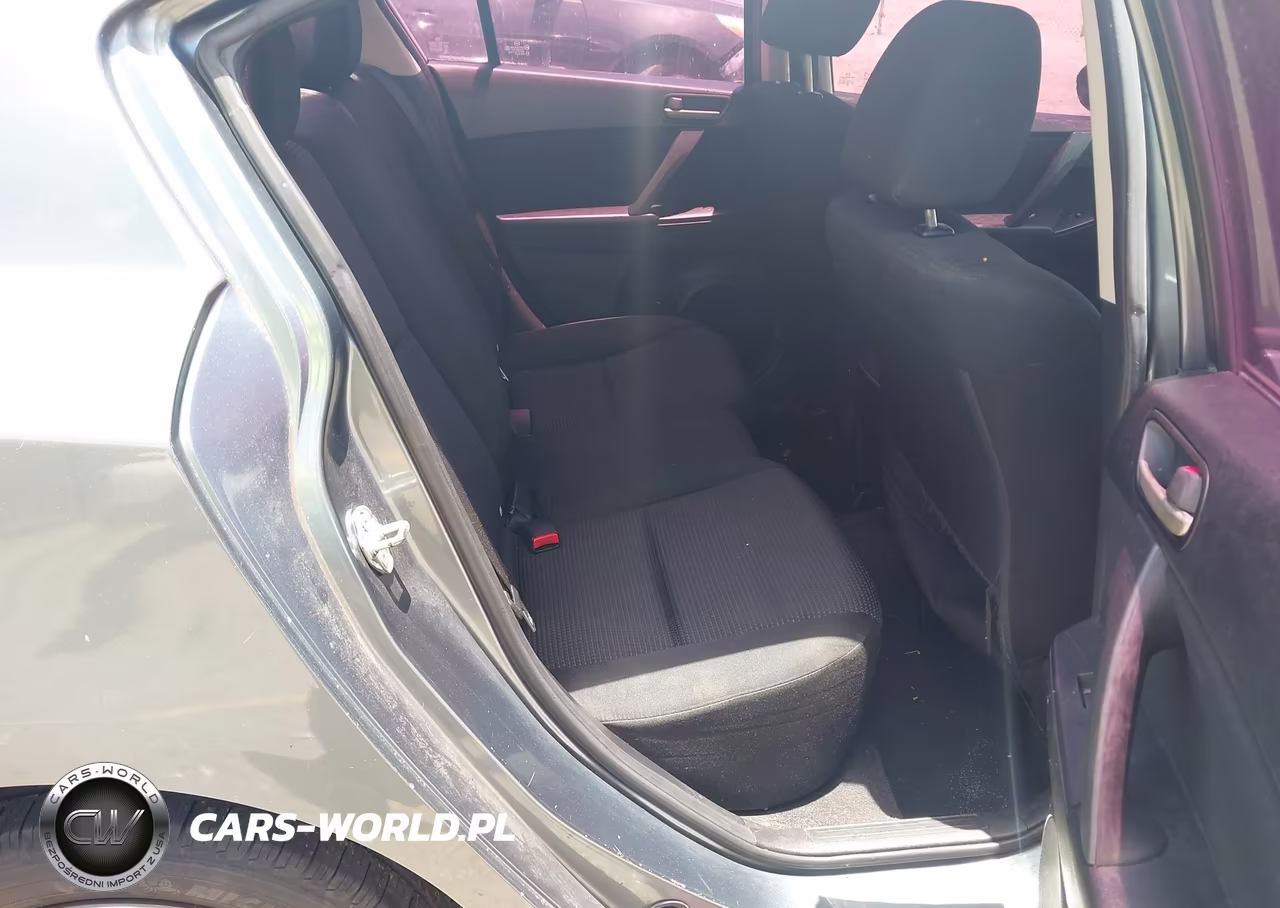 2013 Mazda Mazda3 I Sport VIN:JM1BL1U70D1705748 - 8