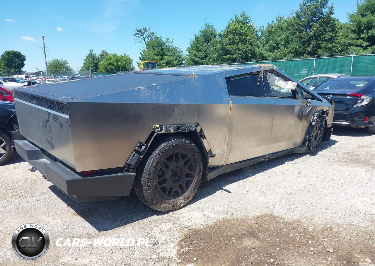 2025 Tesla Cybertruck All-Wheel Drive VIN:7G2CEHED0SA059900 - 4