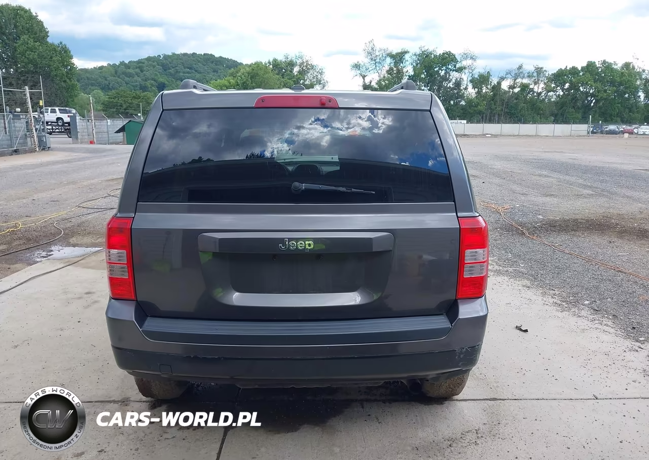 2016 Jeep Patriot Sport VIN:1C4NJPBB2GD678472 - 17