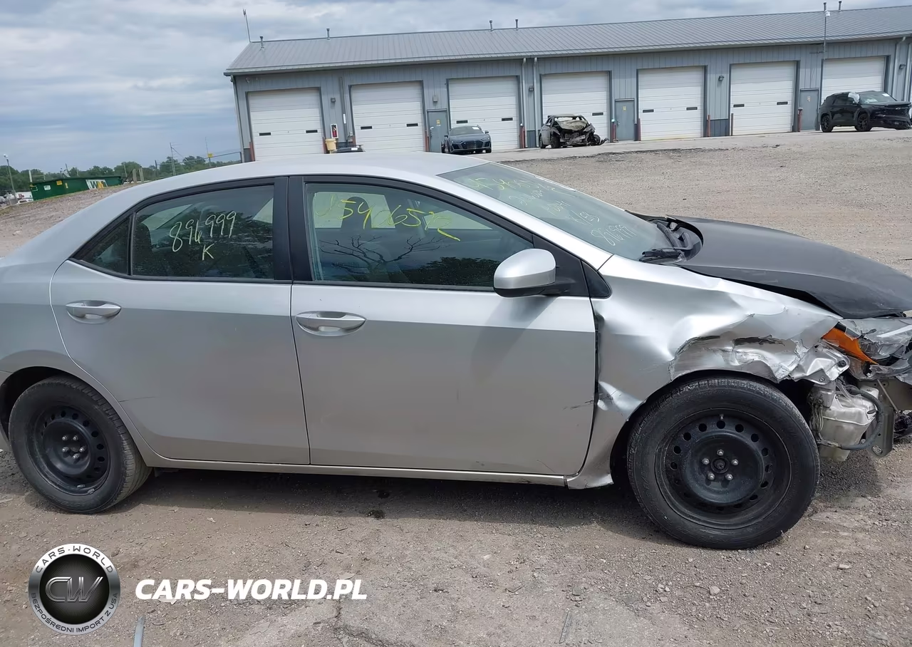 2019 Toyota Corolla Le VIN:5YFBURHE7KP896999 - 13