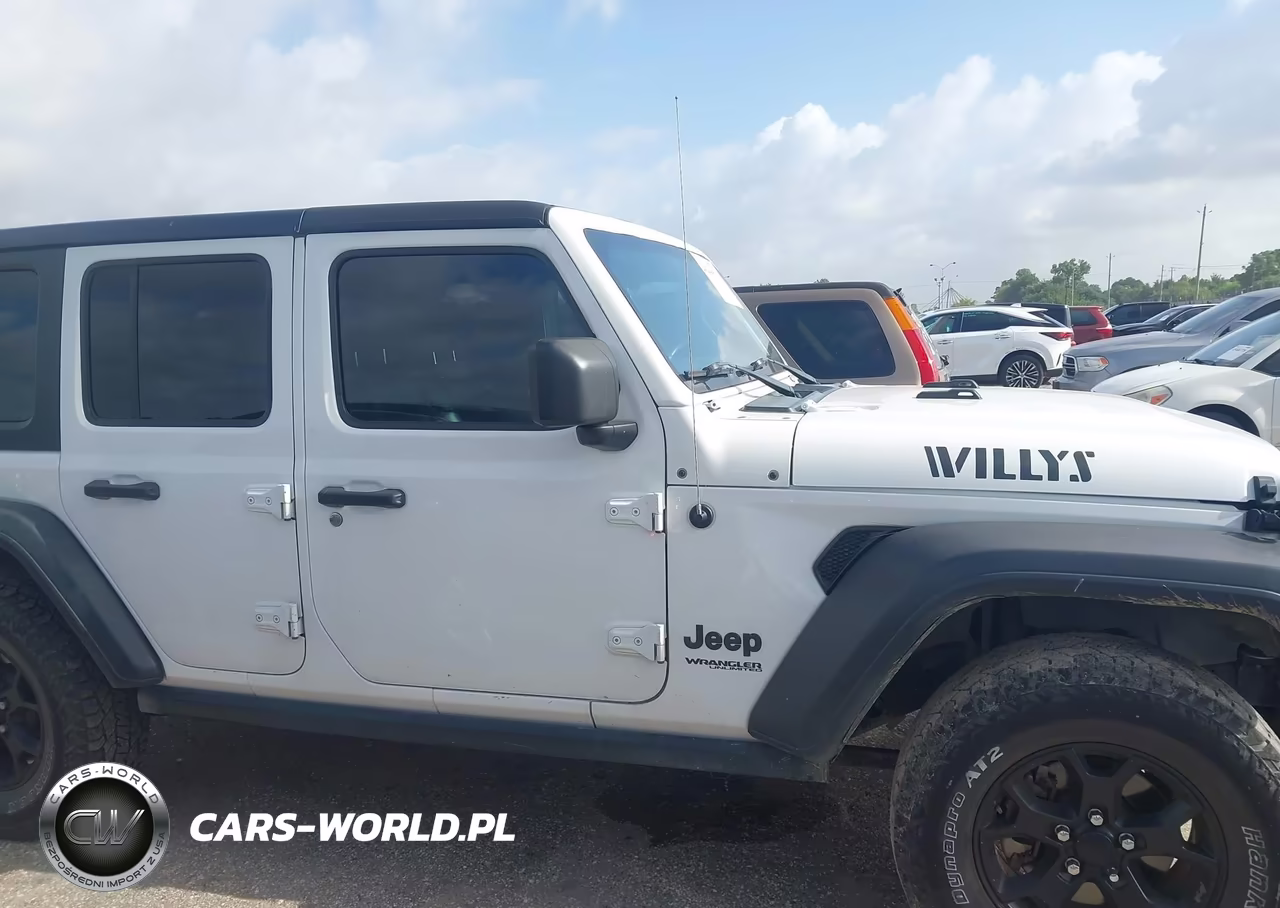 2021 Jeep Wrangler Unlimited Willys 4X4 VIN:1C4HJXDG8MW649984 - 13