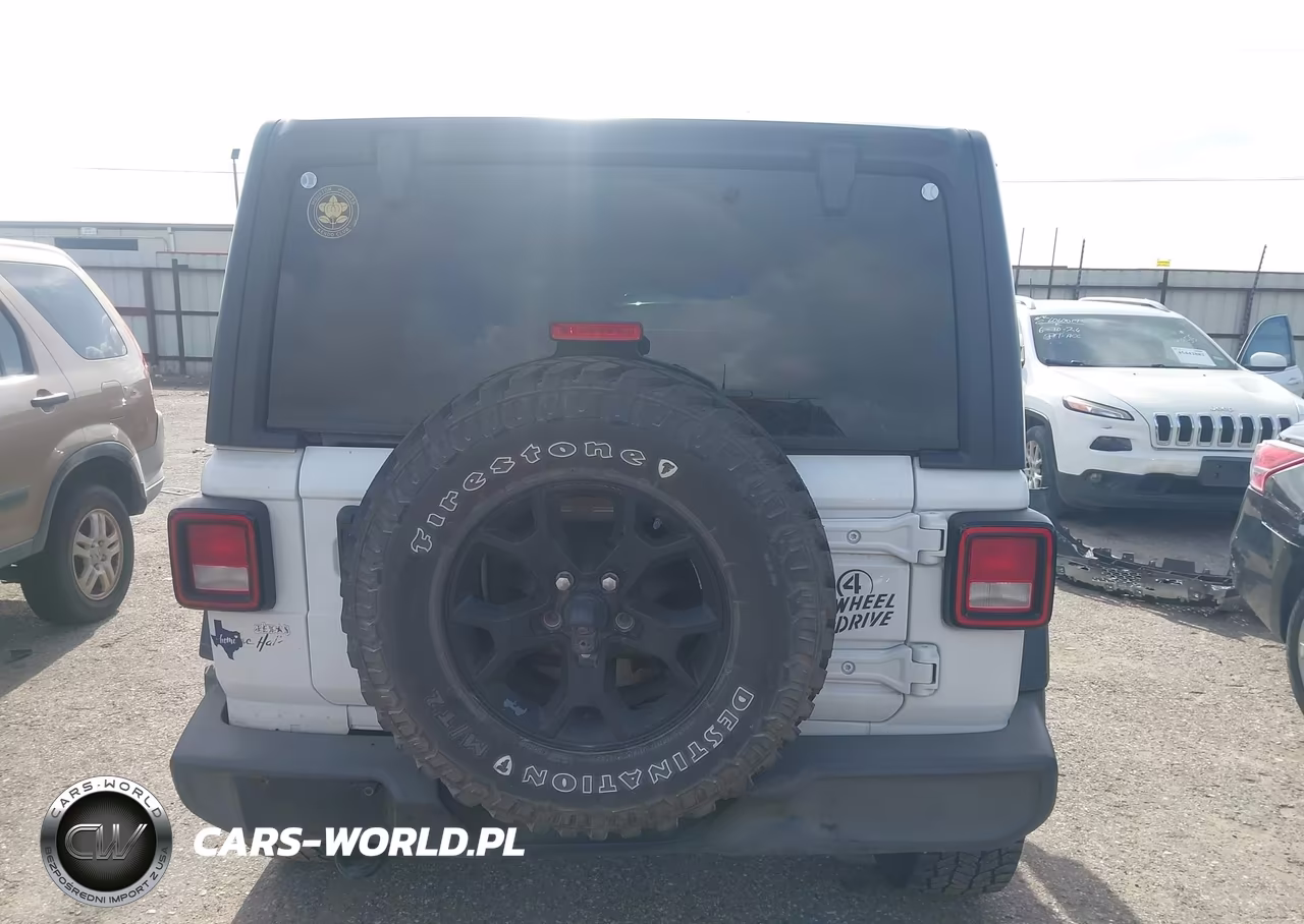 2021 Jeep Wrangler Unlimited Willys 4X4 VIN:1C4HJXDG8MW649984 - 16