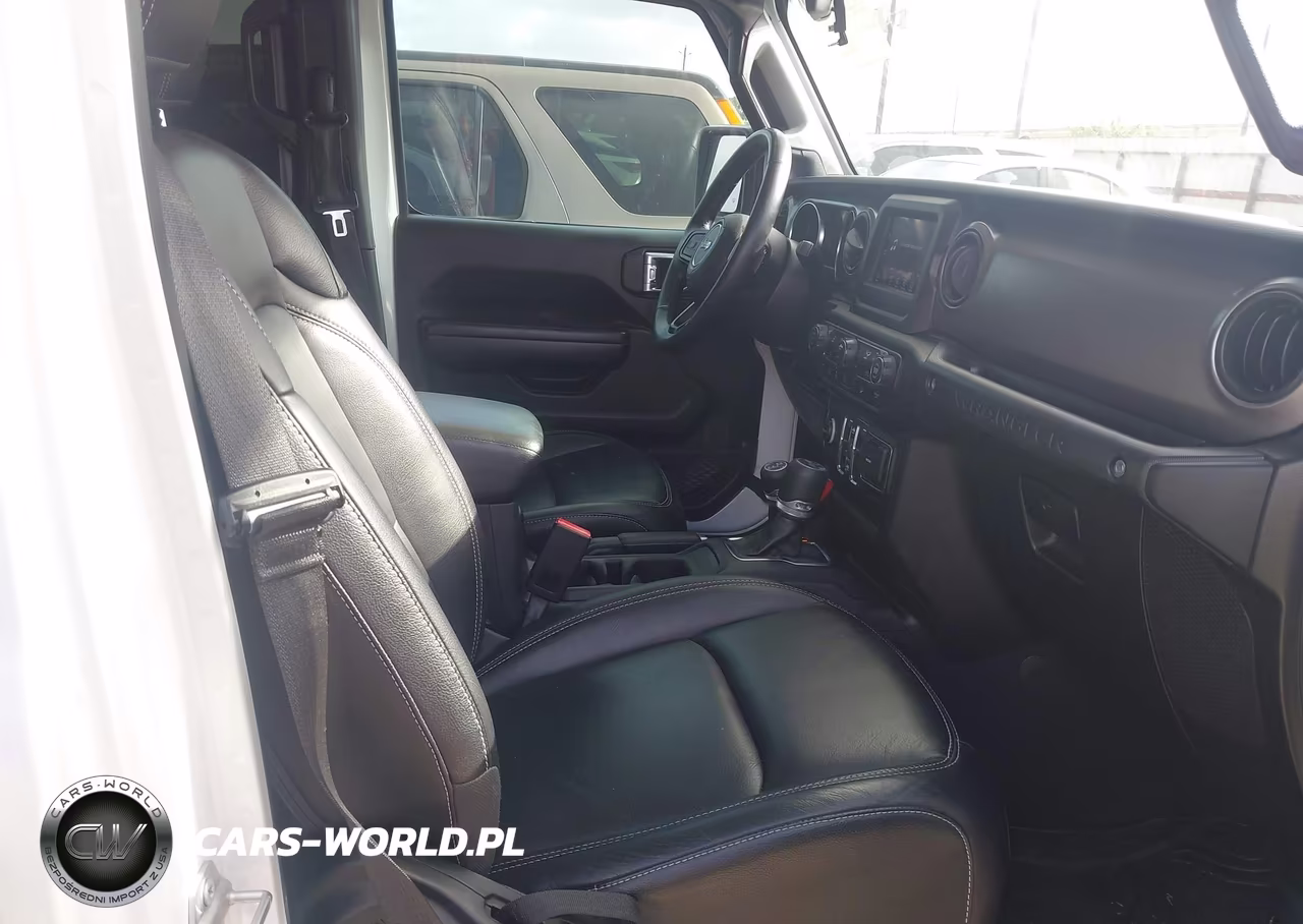 2021 Jeep Wrangler Unlimited Willys 4X4 VIN:1C4HJXDG8MW649984 - 5