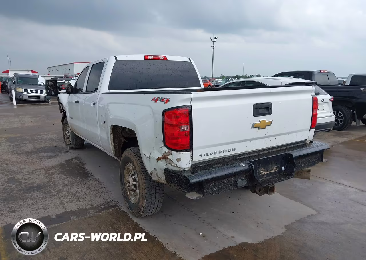 2015 Chevrolet Silverado 2500Hd Wt VIN:1GC1KUE8XFF511998 - 3