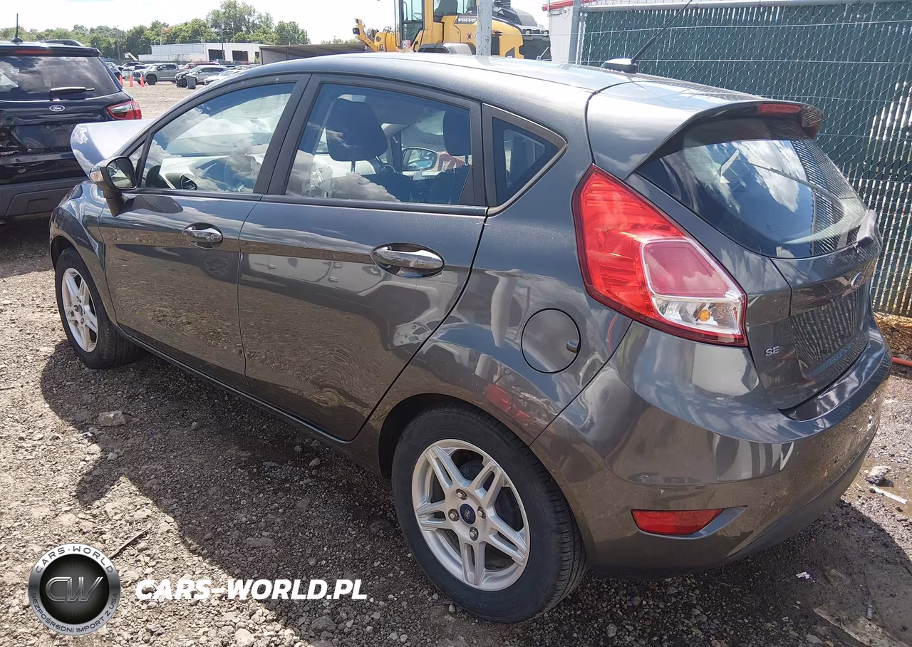 2018 Ford Fiesta Se VIN:3FADP4EJ2JM109201 - 3