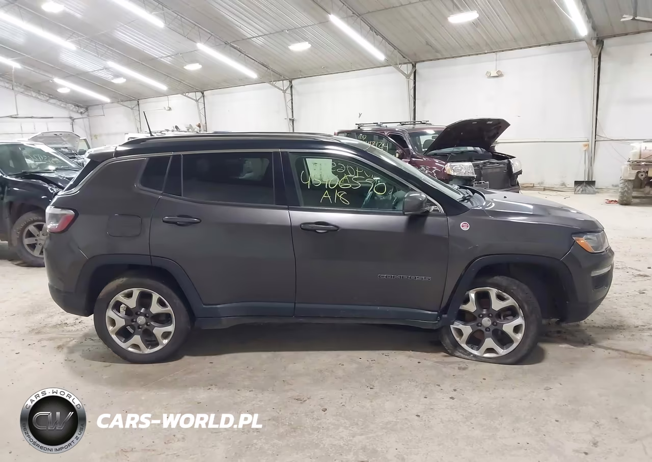2018 Jeep Compass Limited 4X4 VIN:3C4NJDCB8JT354201 - 13