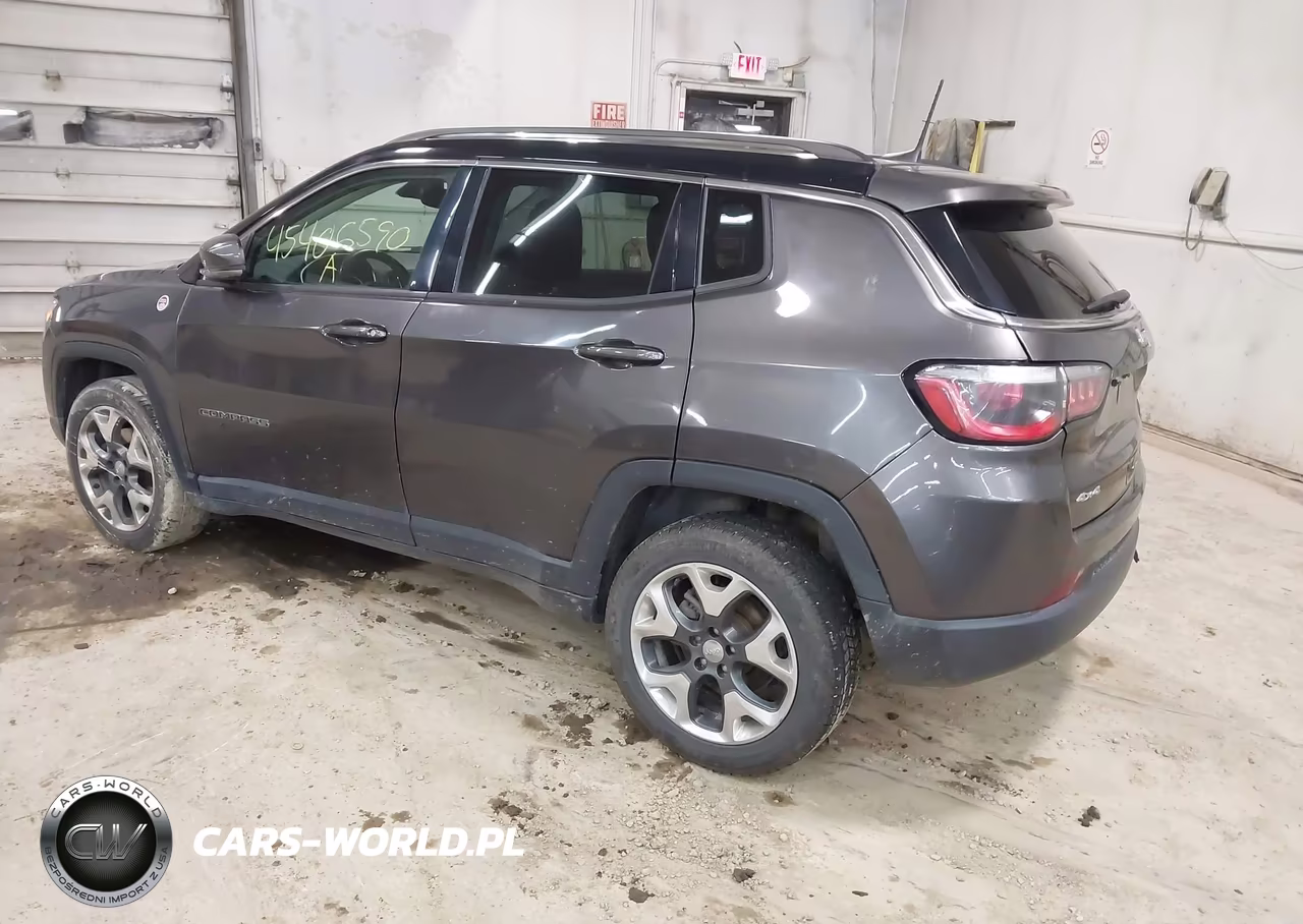 2018 Jeep Compass Limited 4X4 VIN:3C4NJDCB8JT354201 - 3