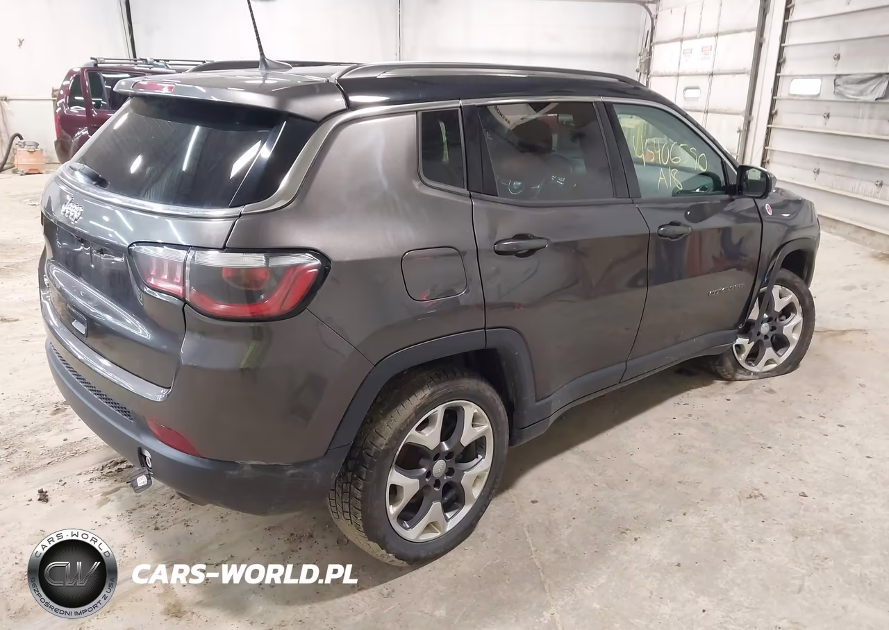 2018 Jeep Compass Limited 4X4 VIN:3C4NJDCB8JT354201 - 4