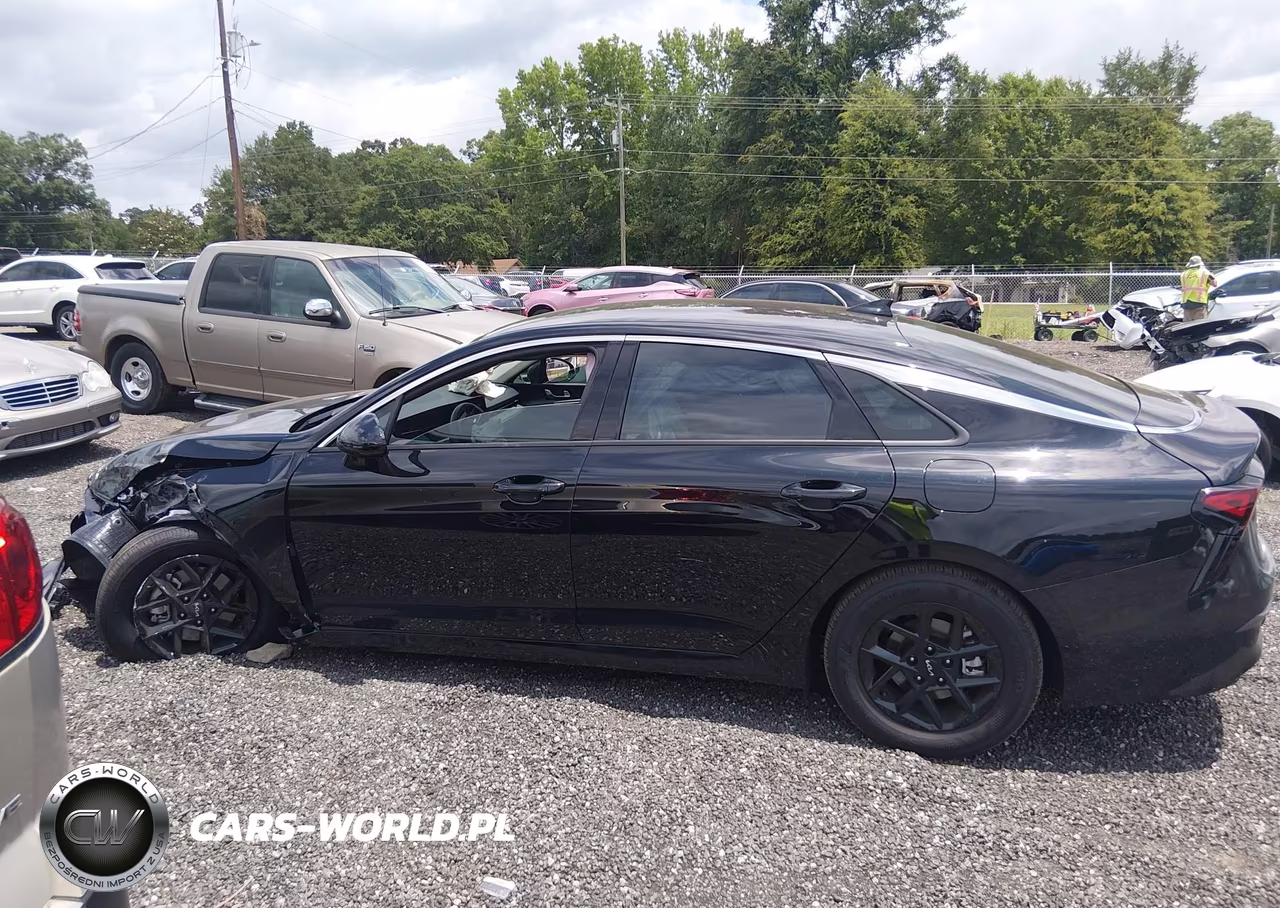 2026 Kia K5 Lxs Fwd VIN:KNAG24J79T5487487 - 15