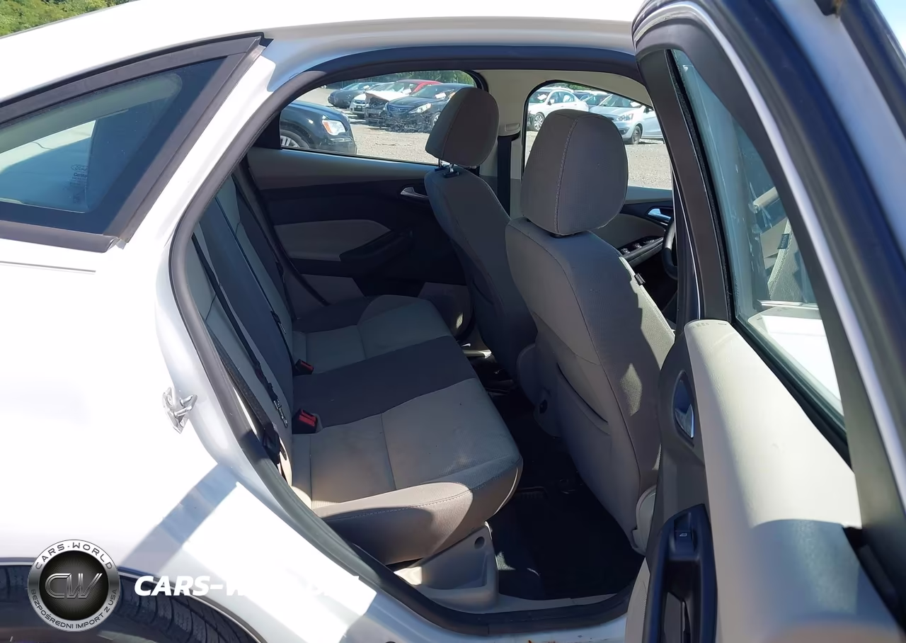 2013 Ford Focus Se VIN:1FADP3F29DL207049 - 8