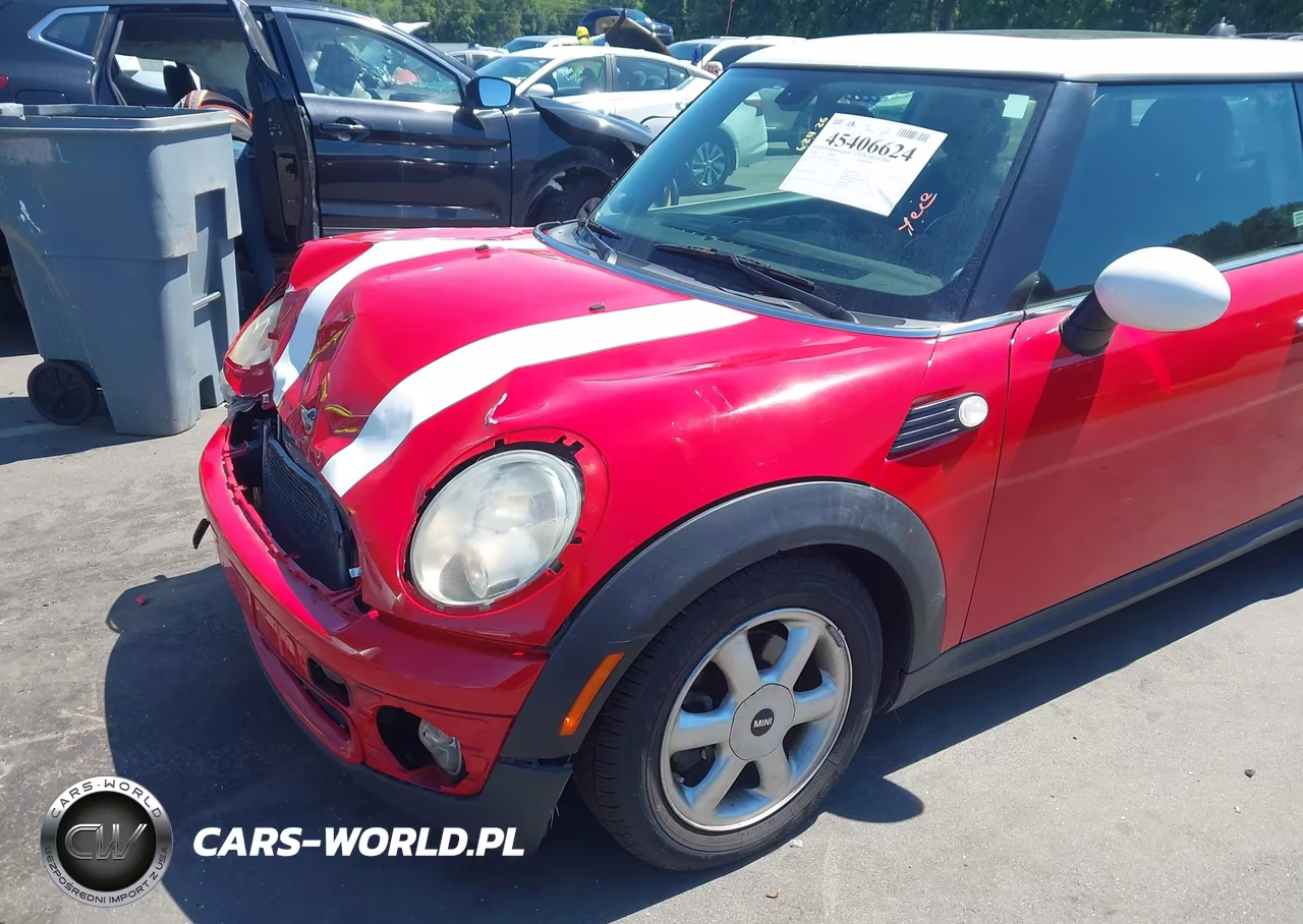 2008 Mini Cooper VIN:WMWMF335X8TT62966 - 13