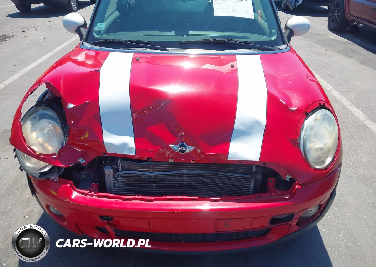 2008 Mini Cooper VIN:WMWMF335X8TT62966 - 6